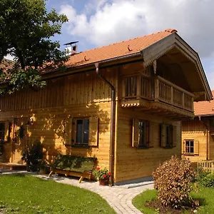  Holiday home Lenzenbauer